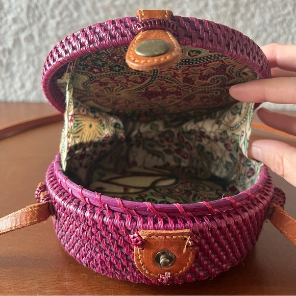 Handwoven Round Rattan Bali Crossbody Bag Boho Sustainable Button Closure Batik - Picture 3 of 10